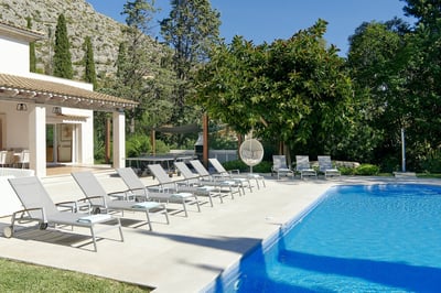 Luxury Villa Photo #3