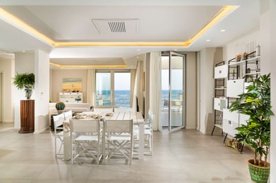 Luxury Villa Photo #17