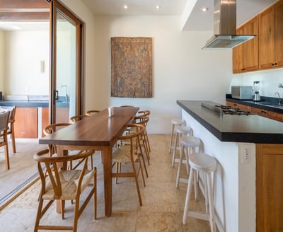 Luxury Villa Photo #14