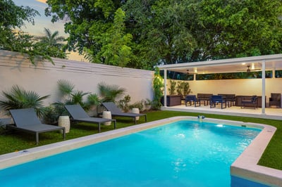Luxury Villa Photo #5