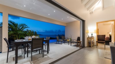 Kitchen & Dining Area