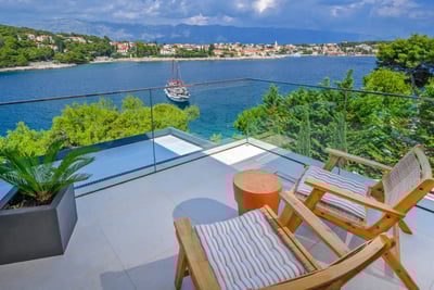Luxury Villa Photo #11