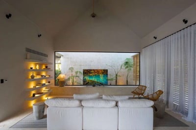 Luxury Villa Photo #7