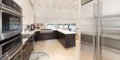 Luxury Villa Photo #17
