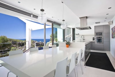 Luxury Villa Photo #13