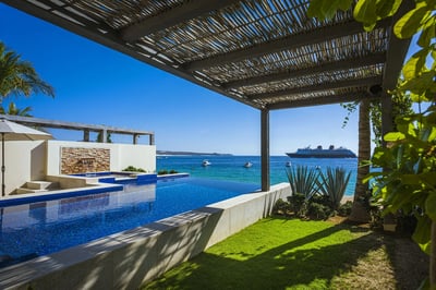 Luxury Villa Photo #5
