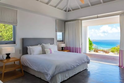 Luxury Villa Photo #38