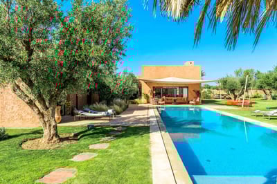 Luxury Villa Photo #4