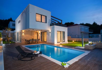 Luxury Villa Photo #4
