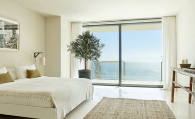 Luxury Villa Photo #17