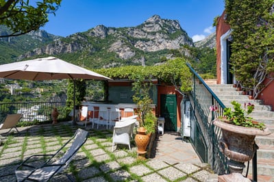 Luxury Villa Photo #13