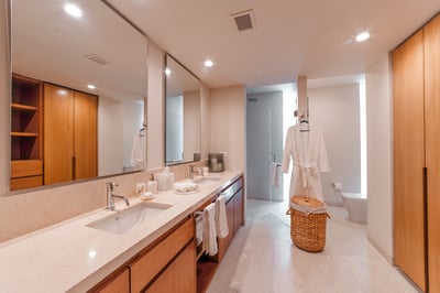 Luxury Villa Photo #25