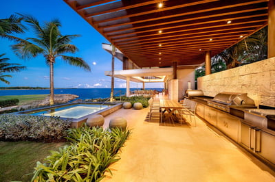 Luxury Villa Photo #20
