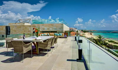 Luxury Villa Photo #7
