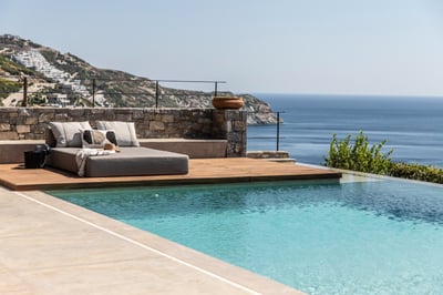 Luxury Villa Photo #12