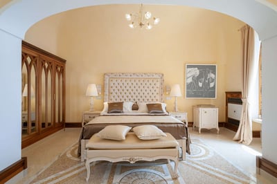 Luxury Villa Photo #41
