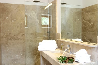 Luxury Villa Photo #15