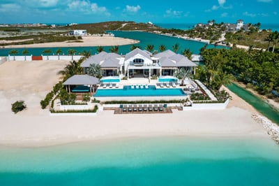 Luxury Villa Photo #7
