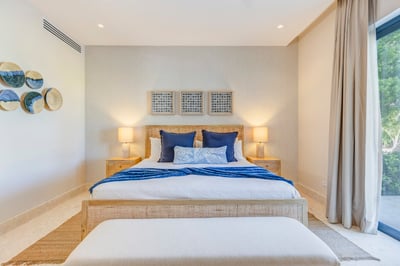 Luxury Villa Photo #45
