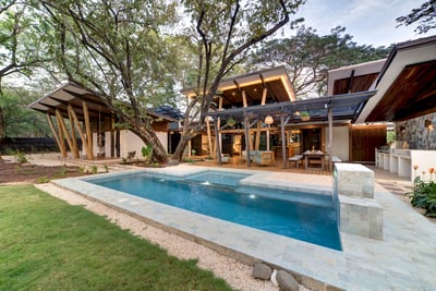 Luxury Villa Photo #3