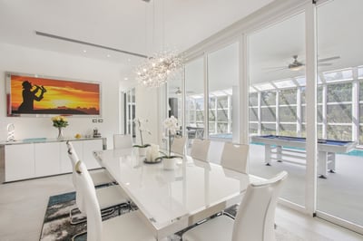 Luxury Villa Photo #26