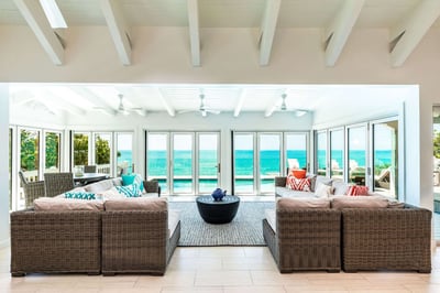 Luxury Villa Photo #16