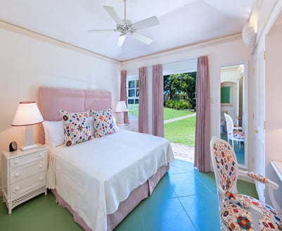 Luxury Villa Photo #23