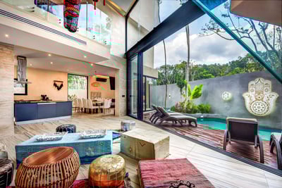 Luxury Villa Photo #7
