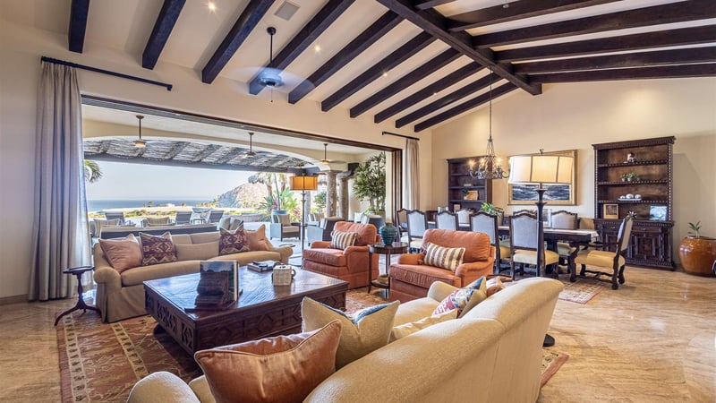 Casa Lomboy