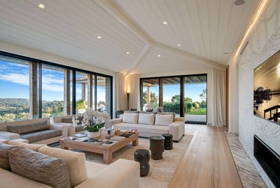 Luxury Villa Photo #15