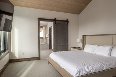 Luxury Villa Photo #13