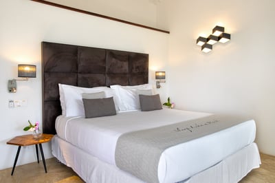 Luxury Villa Photo #23