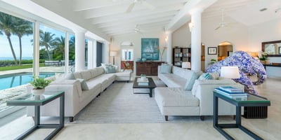 Luxury Villa Photo #13