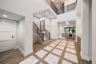 Luxury Villa Photo #12