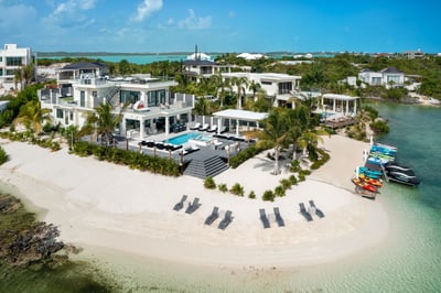 Luxury Villa Photo #2
