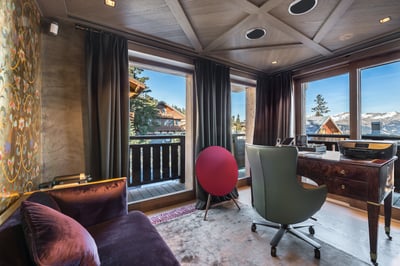Luxury Villa Photo #12