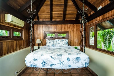 Luxury Villa Photo #34