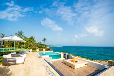 Ocean Bliss - Luxurious Escape in Punta Minitas