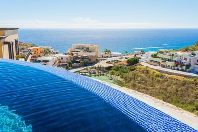 Luxury Villa Photo #10