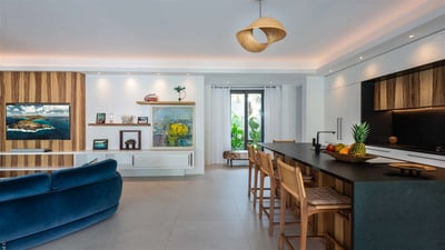 Luxury Villa Photo #4