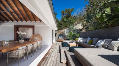 Luxury Villa Photo #12
