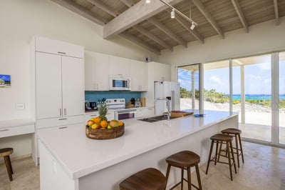 Luxury Villa Photo #4