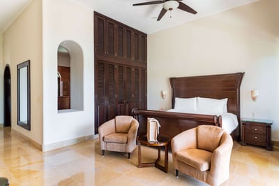 Luxury Villa Photo #54
