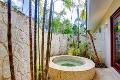 Luxury Villa Photo #38