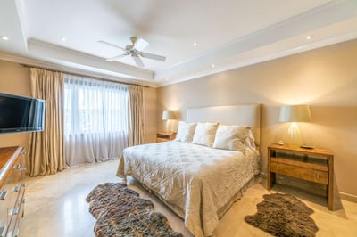 Luxury Villa Photo #20