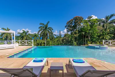 Luxury Villa Photo #5