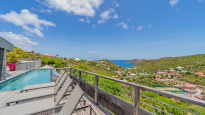 Luxury Villa Photo #11
