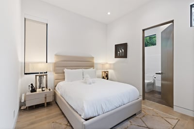 Luxury Villa Photo #47