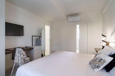 Luxury Villa Photo #42