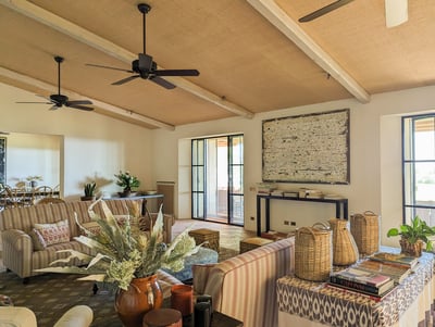 Luxury Villa Photo #18